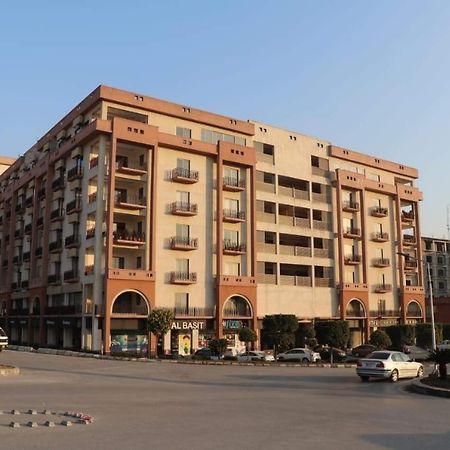 Elegant & Charming One Bed Apartment In Bahria Town Rawalpindi Exterior foto
