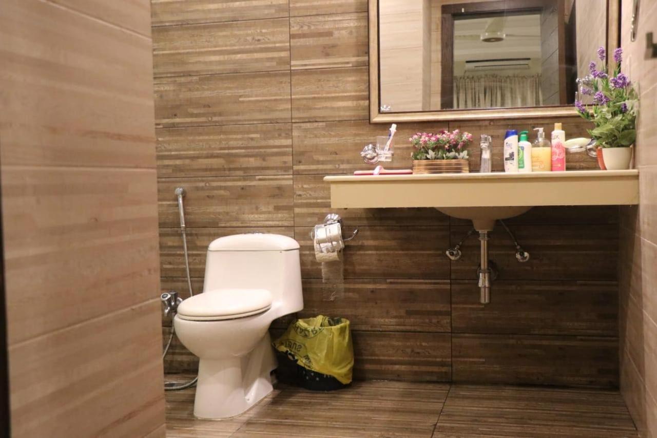 Elegant & Charming One Bed Apartment In Bahria Town Rawalpindi Exterior foto