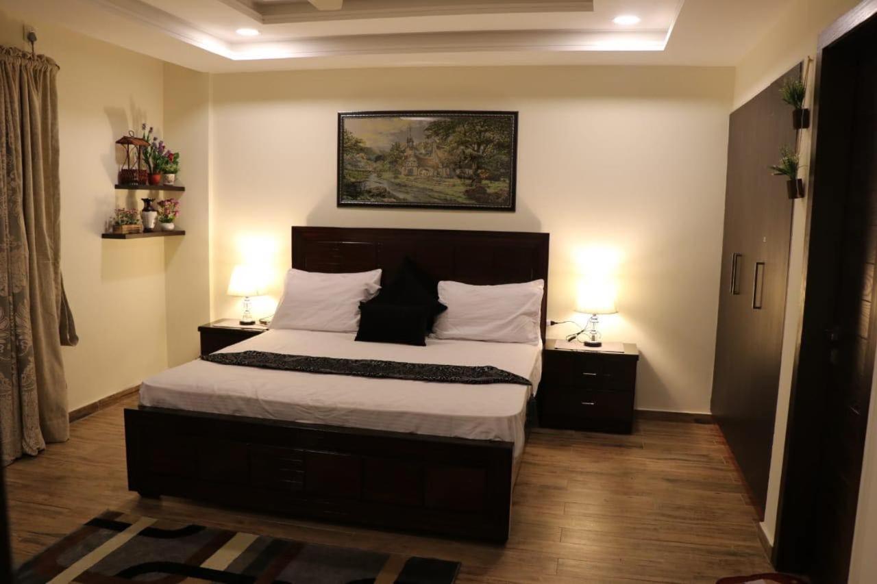Elegant & Charming One Bed Apartment In Bahria Town Rawalpindi Exterior foto